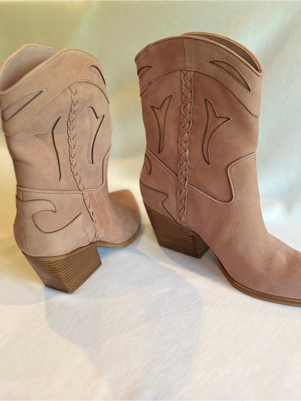 Dolce Vita Women's Pointed Toe Western Ankle Boots - Rose Pink - Picture 2 of 5